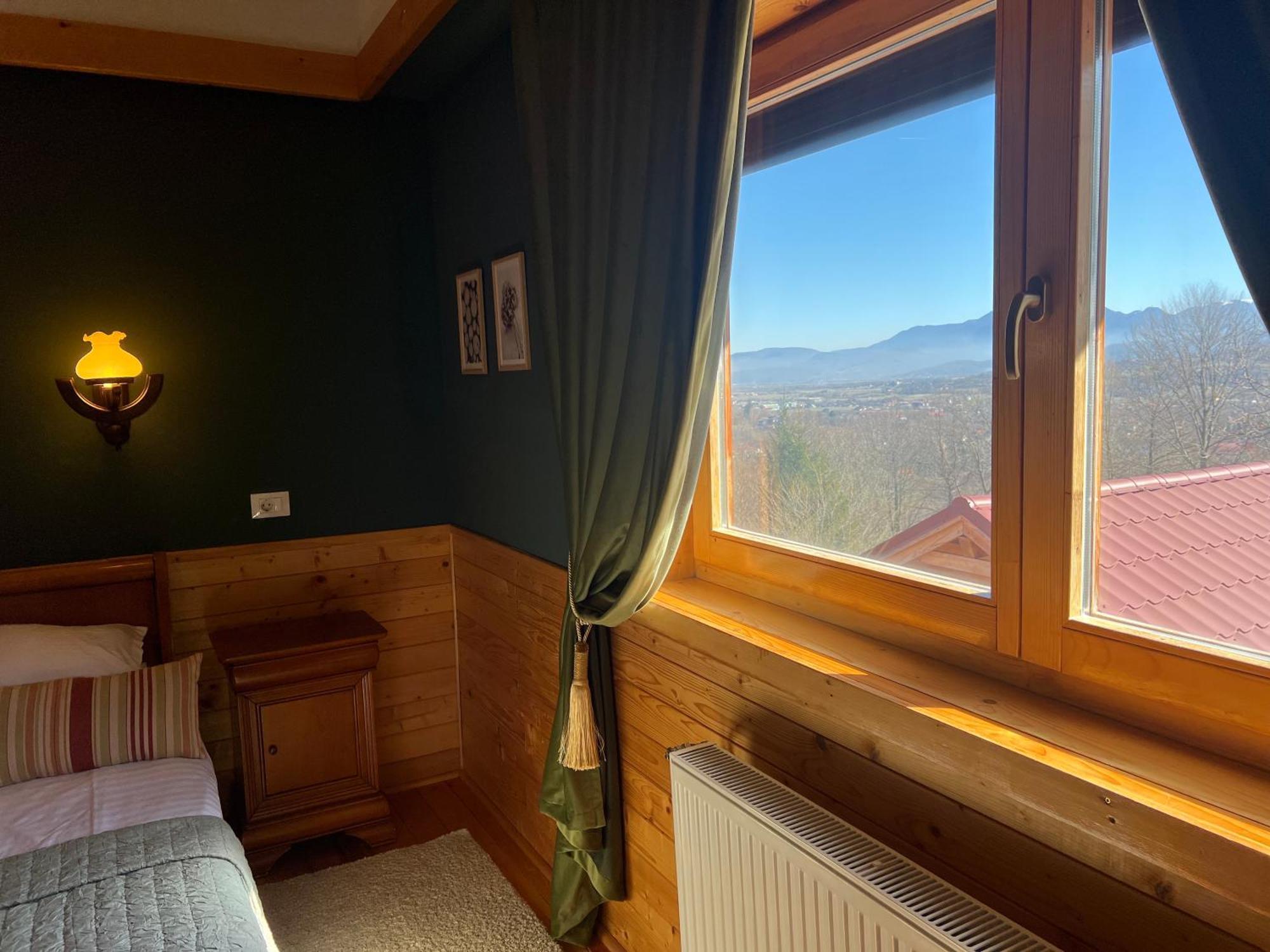 Carpathian Log Home ブラン エクステリア 写真